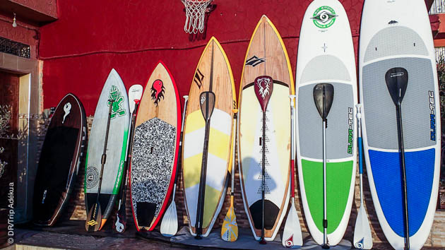 Cours et matériel de qualité, un super séjour au Maroc pour apprendre à manier le stand up paddle